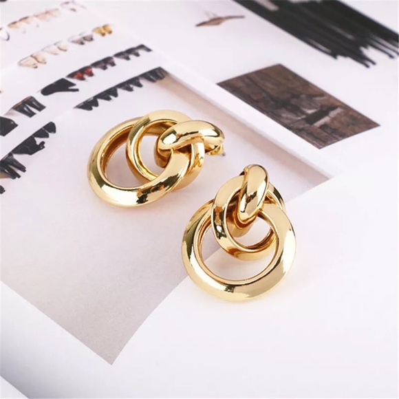 Knotted Twist Abstract Gold Minimalist Earrings - Picture 9 of 10